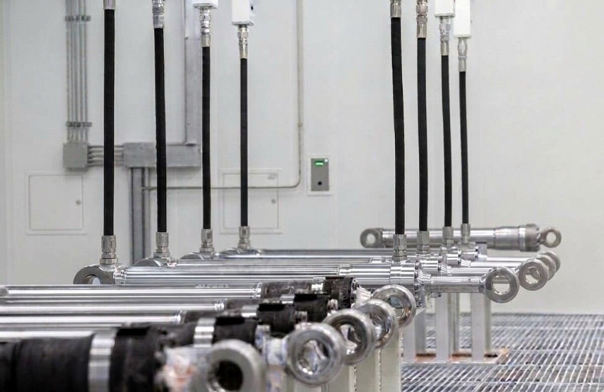 cylinder test line